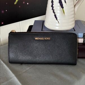 Michael Kors Long Wallet